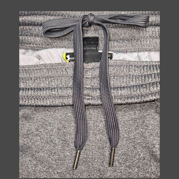 UNDER ARMOUR GRAY CINCINATTI BEAR CATS Loose Fit Joggers LIKE NEW!  Size M - Picture 11 of 15